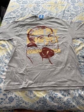 Market Studios Men’s Gray Short-Sleeve Graphic Tee with Vintage Phone Motif